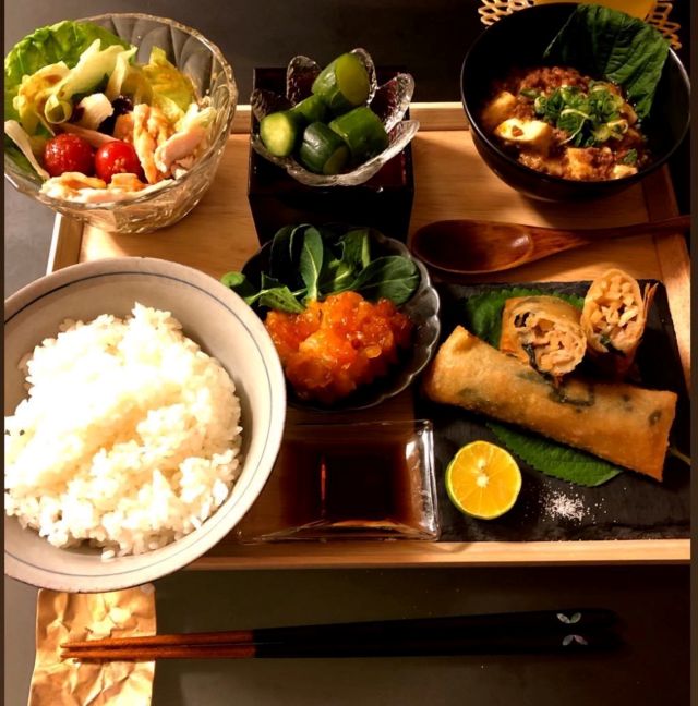 さいたま市産ミニトマト・きゅうりを使用したサラダとお漬物