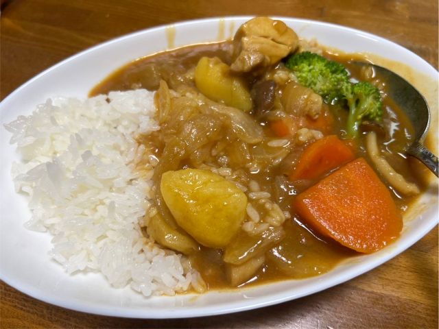 さいたま市産野菜や龍ケ崎市産野菜を使用した野菜カレー
