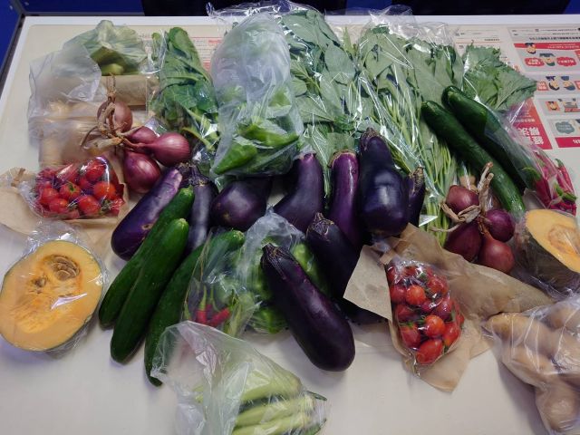 豊田市のうさぎや菜園より届いた野菜